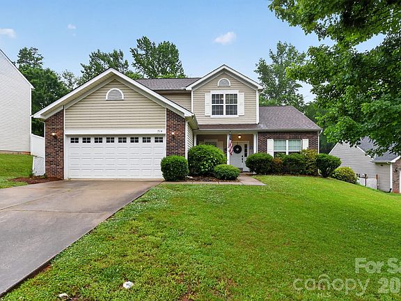 2nd image of 714 Rocky Grove Gln