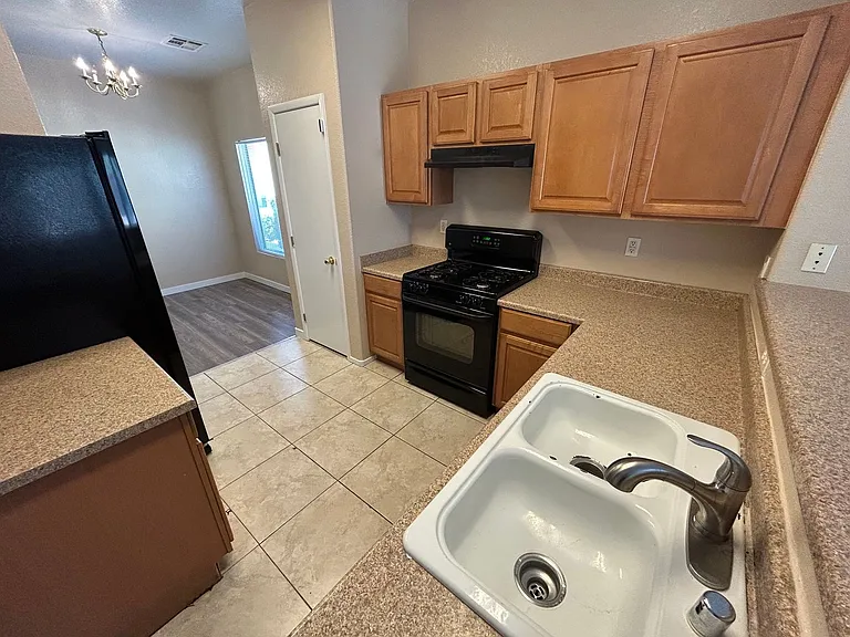 1611 Lefty Garcia Way — Photo 6