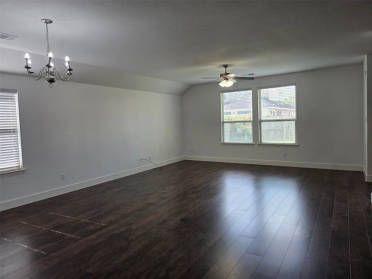 8206 Summer Lake Pass Ln — Photo 3