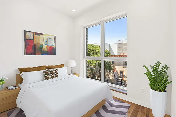 Rented by Compass | media 25