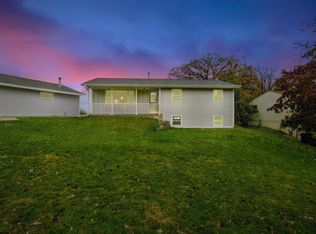 6280 Carleda Way, Inver Grove Heights, MN 55076