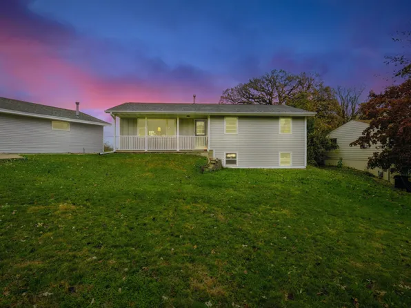 6280 Carleda Way, Inver Grove Heights, MN 55076