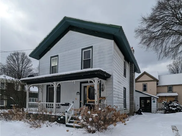 76 2nd St, Camden, NY 13316