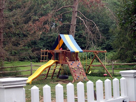 rainbow playset included