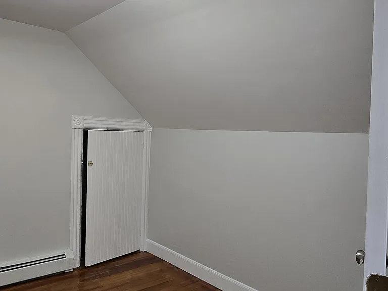 131-133 Morris Ave #3 — Photo 10