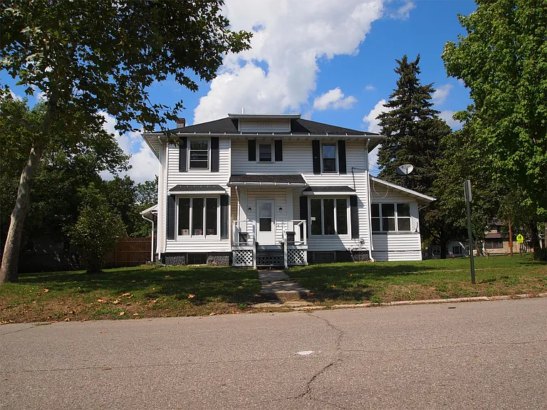 132 Union St — Photo 1