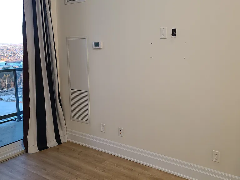 9085 Jane St #Penthouse 3 — Photo 11
