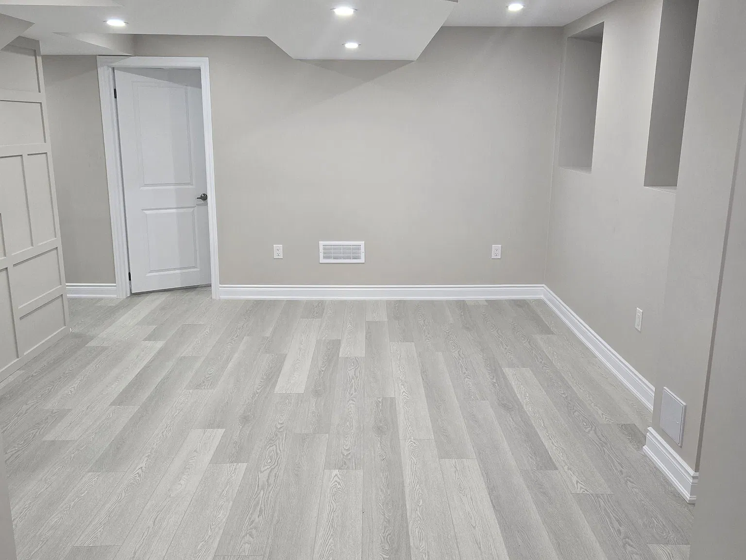 2 bed, $1,899 — Photo 4