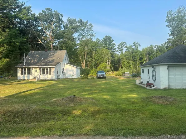 4971 Anderson Rd, Muskegon, MI 49445