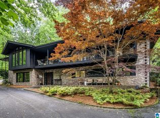 3343 Brookwood Rd, Mountain Brook, AL 35223