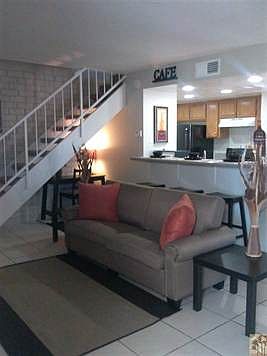 5th image of 72616 Edgehill Dr Unit 2