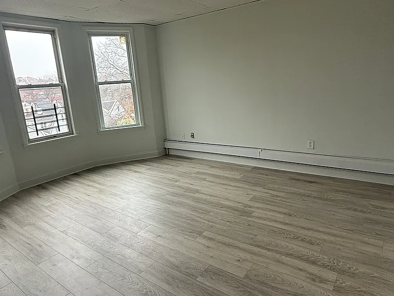 168 Hillside Ave #2S — Photo 2