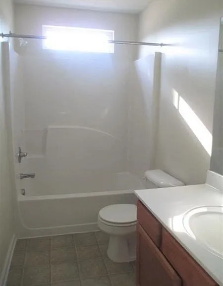 203 Smallberry Ct — Photo 7