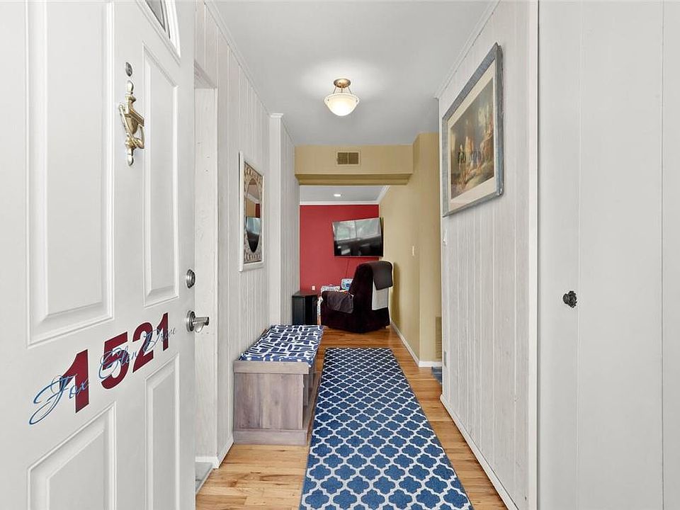 1st image of 1521 Fox Glen Drive