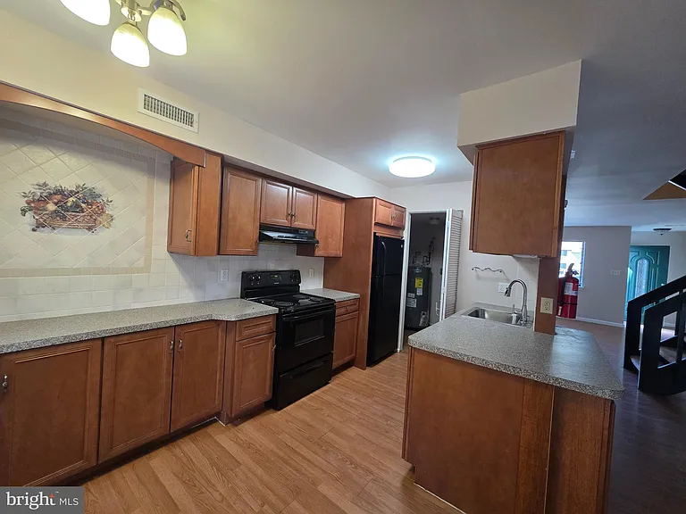 2529 Cottonwood Ct — Photo 6
