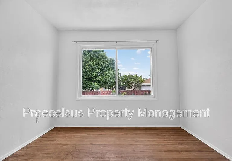626 Brightwood Ave — Photo 7