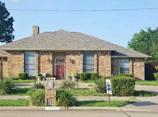3233 Barnes Bridge Rd, Dallas, TX 75228