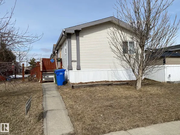 4816 48th Ave, Wetaskiwin, AB T9A 0E7