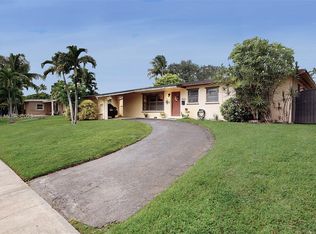 9815 SW 77th St, Miami, FL 33173