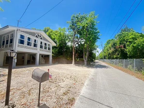 1033 Valencia Rd, Key Largo, FL 33037
