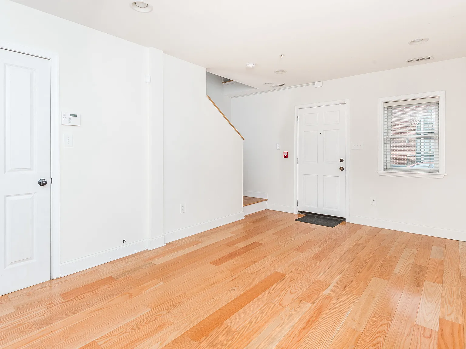 1450 Light St — Photo 3