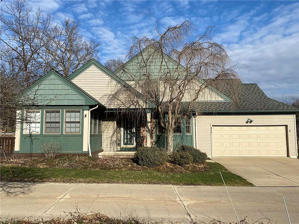 1st image of 820 Hampton Ct