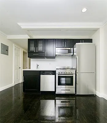 Rented by Voro New York | media 4