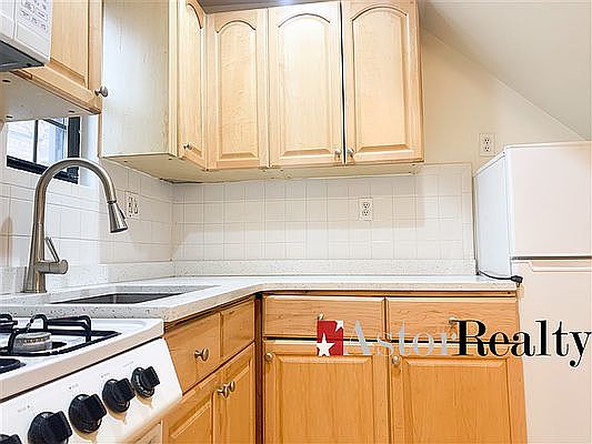 3rd image of 209-01 42nd Ave #2