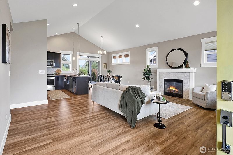 4th image of 2760 Jessie Court