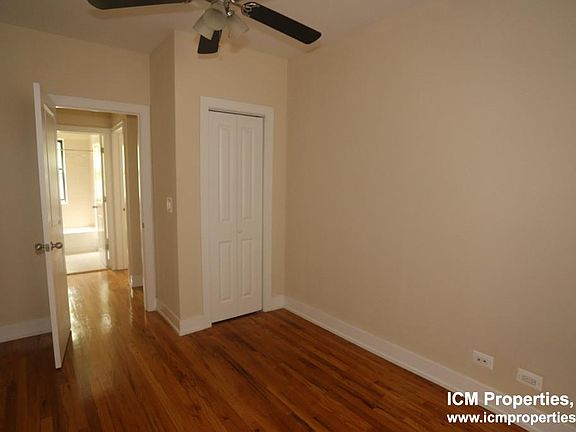 3rd image of 621 W Melrose St #1P