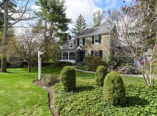 35 Forest Rd, Delmar, NY 12054