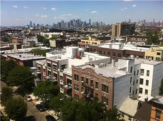 Sold by R New York | media 8