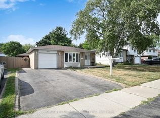 2603 Bromsgrove Rd, Mississauga, ON L5J 1M1