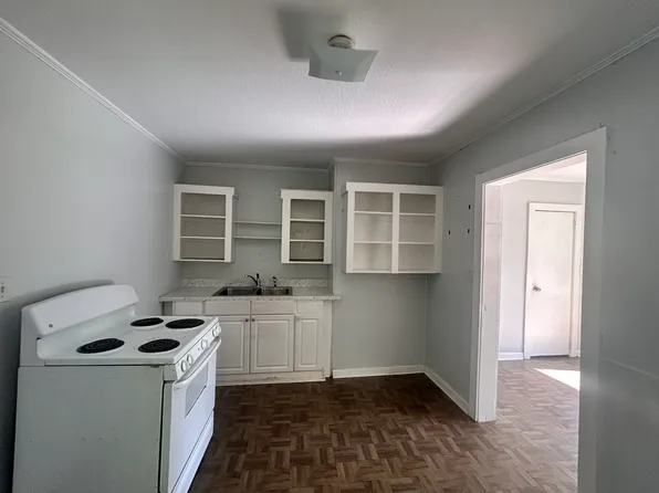 1708 Eva St #7, Hattiesburg, MS 39401