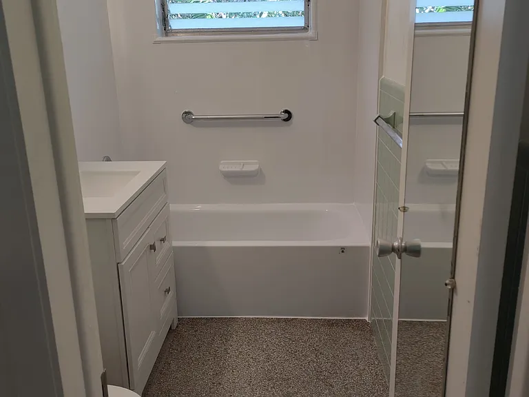411 Seasage Dr — Photo 22