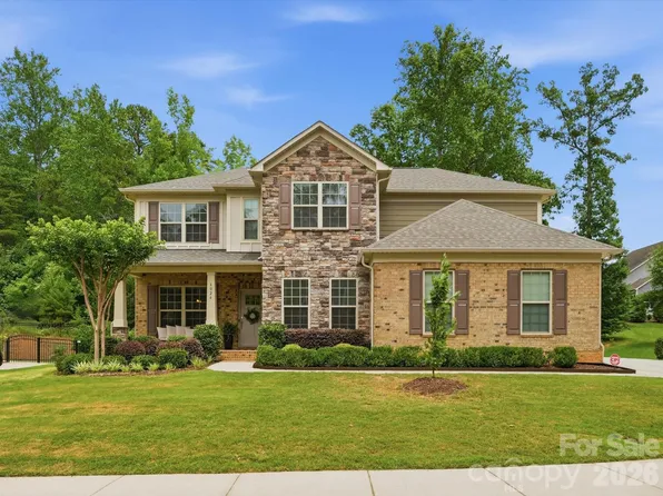 6024 Fallondale Rd, Waxhaw, NC 28173
