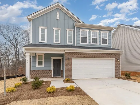 5901 Crossview Dr, Kernersville, NC 27284