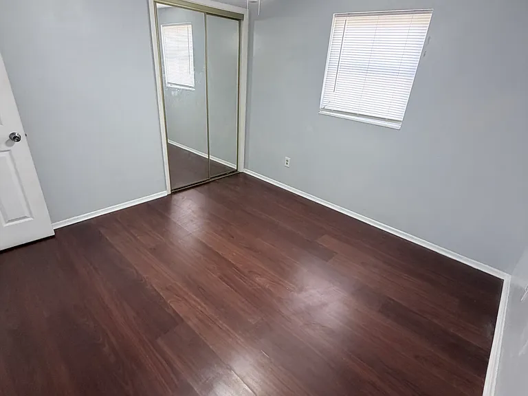 5047 Victoria Ln — Photo 7