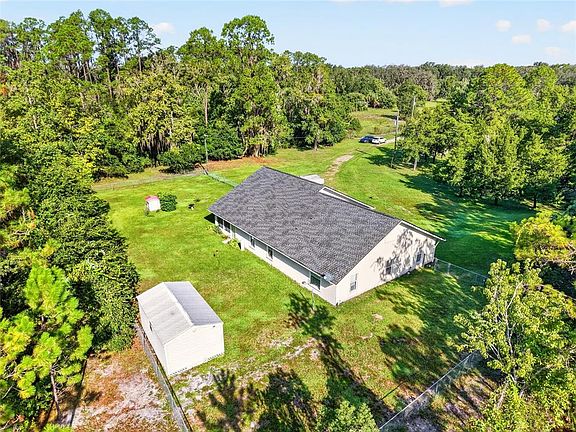 3rd image of 118 GARNET PLACE