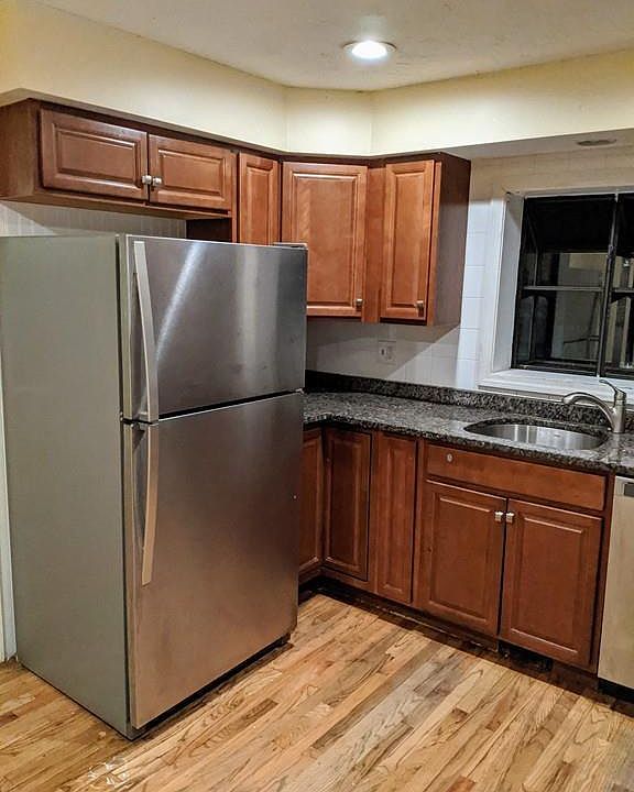 2nd image of 13 Church Ct