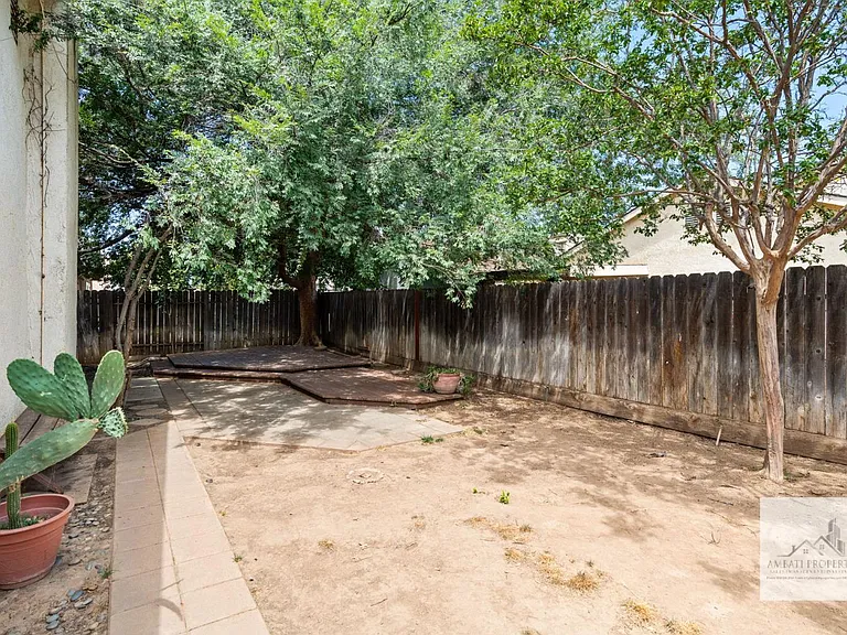 3426 W Dovewood Ave — Photo 6