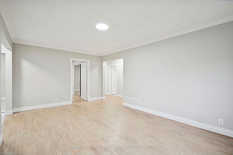 Toronto House for rent - 4 Bedrooms — photo 5