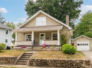 429 11th St SW, Massillon, OH 44647