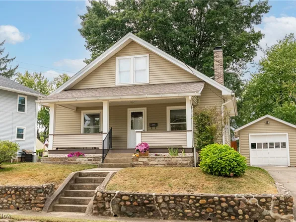 429 11th St SW, Massillon, OH 44647