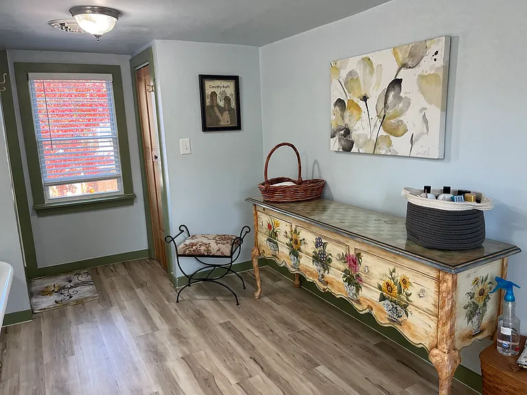 19 N Main St — Photo 26