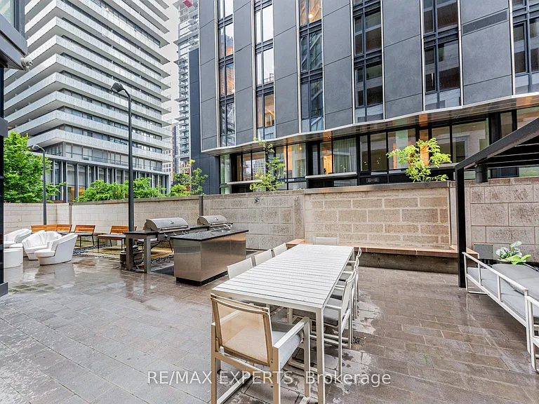 45 Charles St E #1509 — Photo 30