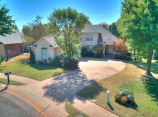 3800 Woodshadow Rd, Edmond, OK 73003