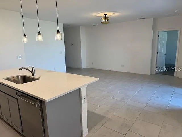 3649 Yarian Dr — Photo 8