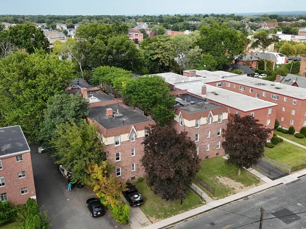 158-1B Collins St, Hartford, CT