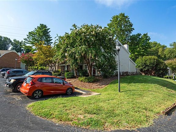 4th image of 2685 Cottage Pl